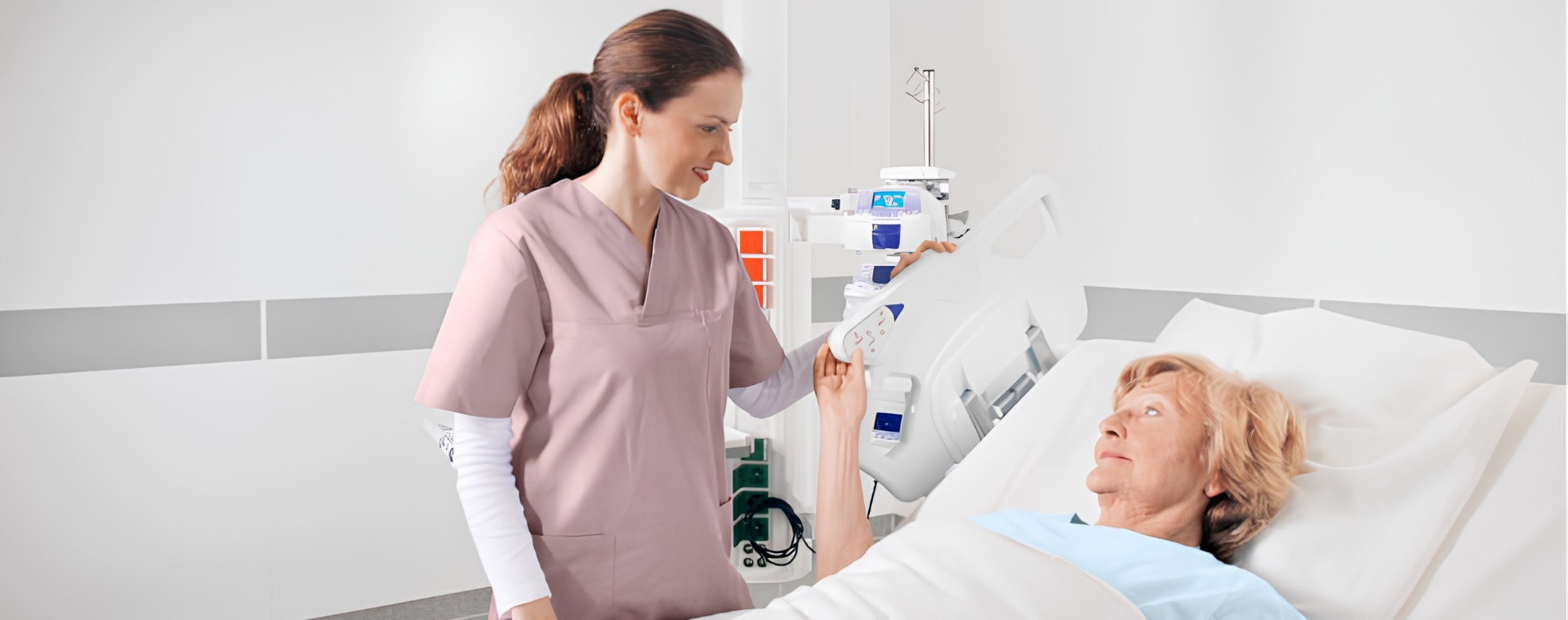 B&CS - Arjo Enterprise 9000X Nurse and patient